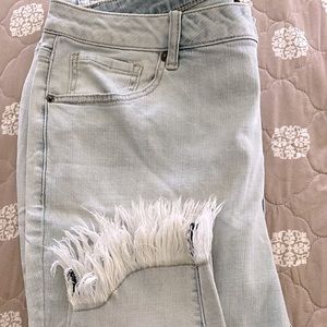 Acid wash ankle jeans
